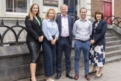 26/06/2025
Dr Gillian Barry, TUS, Mairead Connolly, Limerick Chamber President, Damien Garrihy, AIB, Redmond McDonnell, Designpro Automation and Michelle Gallagher, CEO Limerick Chamber pictured at the launch of Limerick Chamber Awards 2025.
Pic: Don Moloney