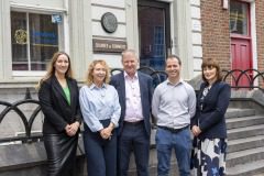 26/06/2025
Dr Gillian Barry, TUS, Mairead Connolly, Limerick Chamber President, Damien Garrihy, AIB, Redmond McDonnell, Designpro Automation and Michelle Gallagher, CEO Limerick Chamber pictured at the launch of Limerick Chamber Awards 2025.
Pic: Don Moloney