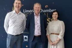 26/06/2025
Damien Garrihy, AlB (centre) pictured with Damien Lee and Sinead McNamara, Treaty Software at the launch of Limerick Chamber Awards 2025.
Pic: Don Moloney