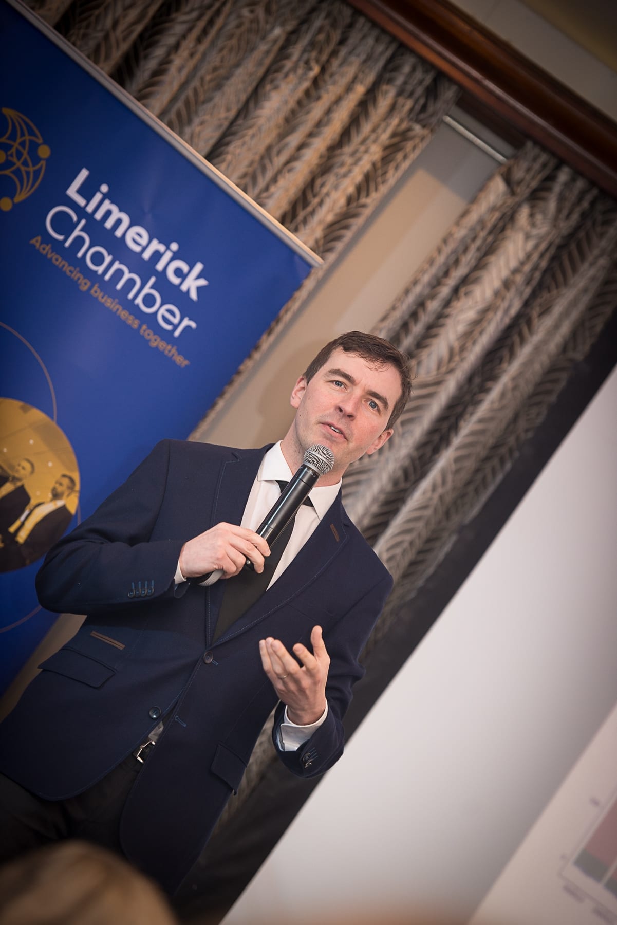 no_repro_fee-_newspaper-_limerick_chamber_Economic_Trends000_(47)
