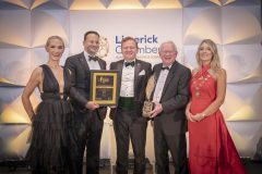 Best Overall Award Winner. From left to right: Dee Ryan - CEO Limerick Chamber, An Taoiseach Leo Varadkar, John Shaw -Carelon  / Award Winners, Professor Vincent Cunnane - President TUS / Award Sponsor, Miriam O’Connor - President Limerick Chamber.