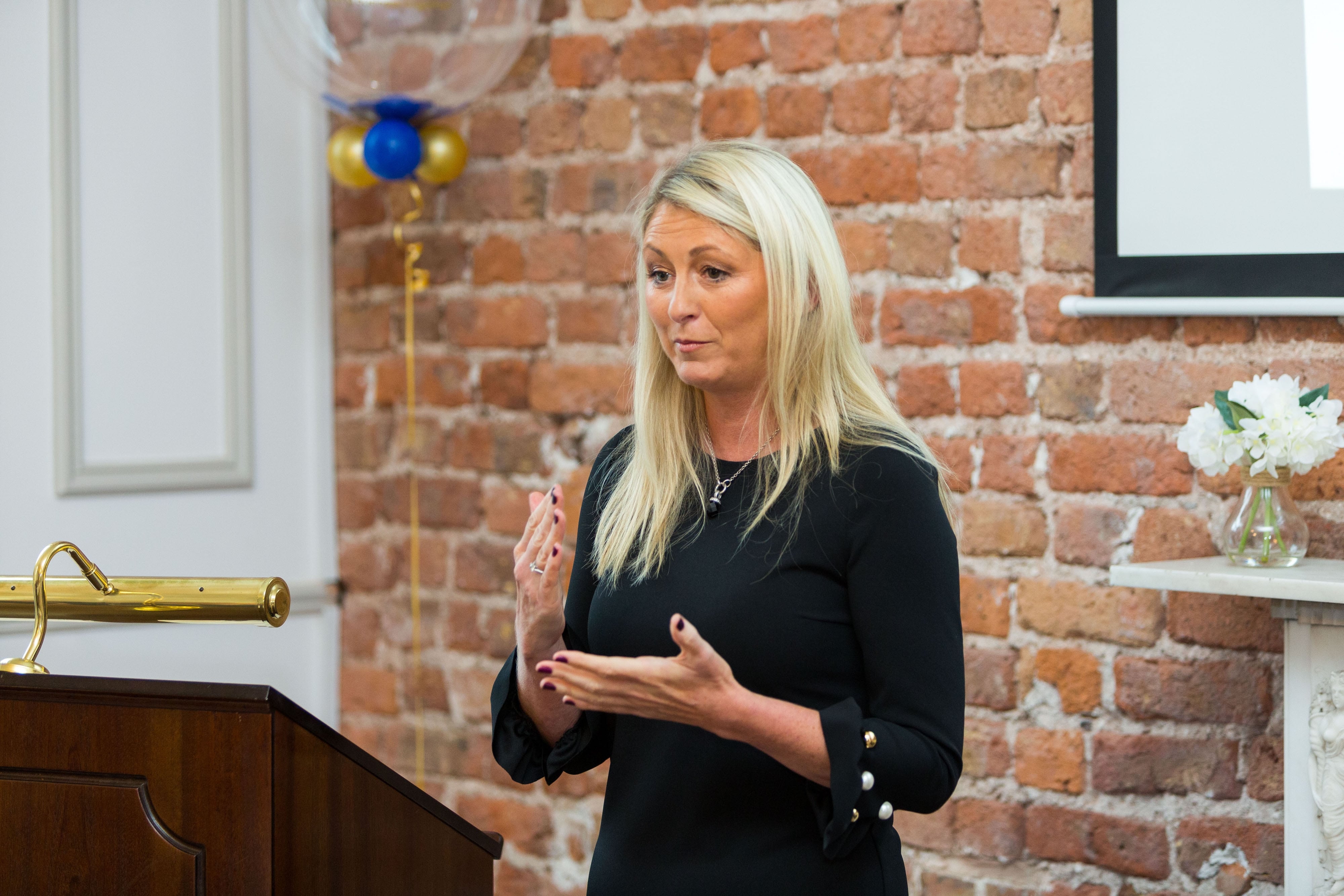 Limerick Chamber New Members Breakfast

Jean Creagh, AIB speaking at the New Members Breakfast at the Limerick Chamber offices.

Photo: Oisin McHugh True Media