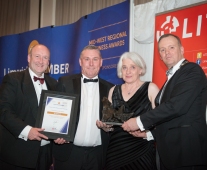 No repro fee- limerick chamber president's dinner 2017 - 17-11-2017, From Left to Right: Best Community and Voluntary Sector Award: Pat Daly - Limerick Council / Sponsored by Limerick Council, Gerard McNamara and Shirley Johnson both from Limerick Suicide Watch, / Winner, Ken Johnson - President Limerick Chamber. Photo credit Shauna Kennedy