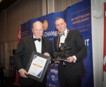 No repro fee- limerick chamber president's dinner 2017 - 17-11-2017, From Left to Right: Presidents Award- Michael Noonan, Ken Johnson - President Limerick Chamber. Photo credit Shauna Kennedy