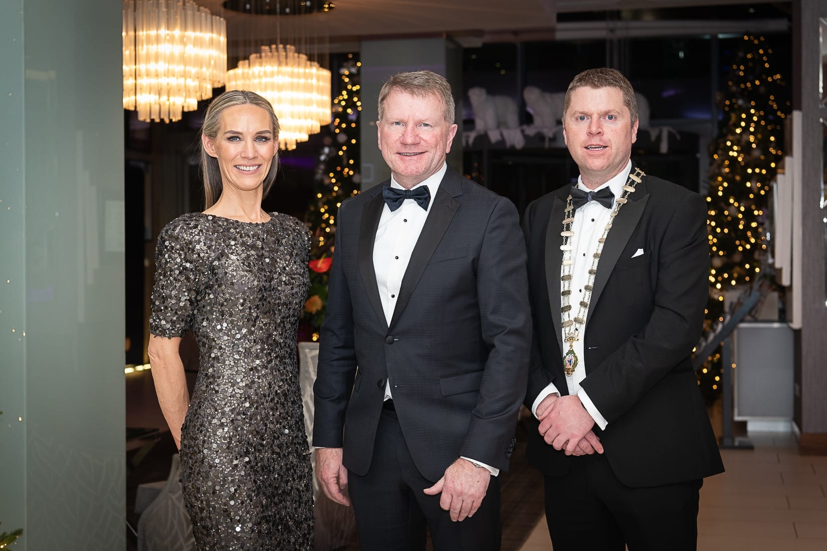 No repro fee-Limerick Chamber President’s Dinner
and Limerick Chamber Regional Business Awards 2019 which was held in the Strand Hotel on Friday 15th November /President Award/  - From Left to Right: Dee Ryan - CEO Limerick Chamber, Dr Hugh O’Donnell- WINNER / Ingenium Training and Consultancy, Eoin Ryan - President Limerick Chamber, 
Photo credit Shauna Kennedy