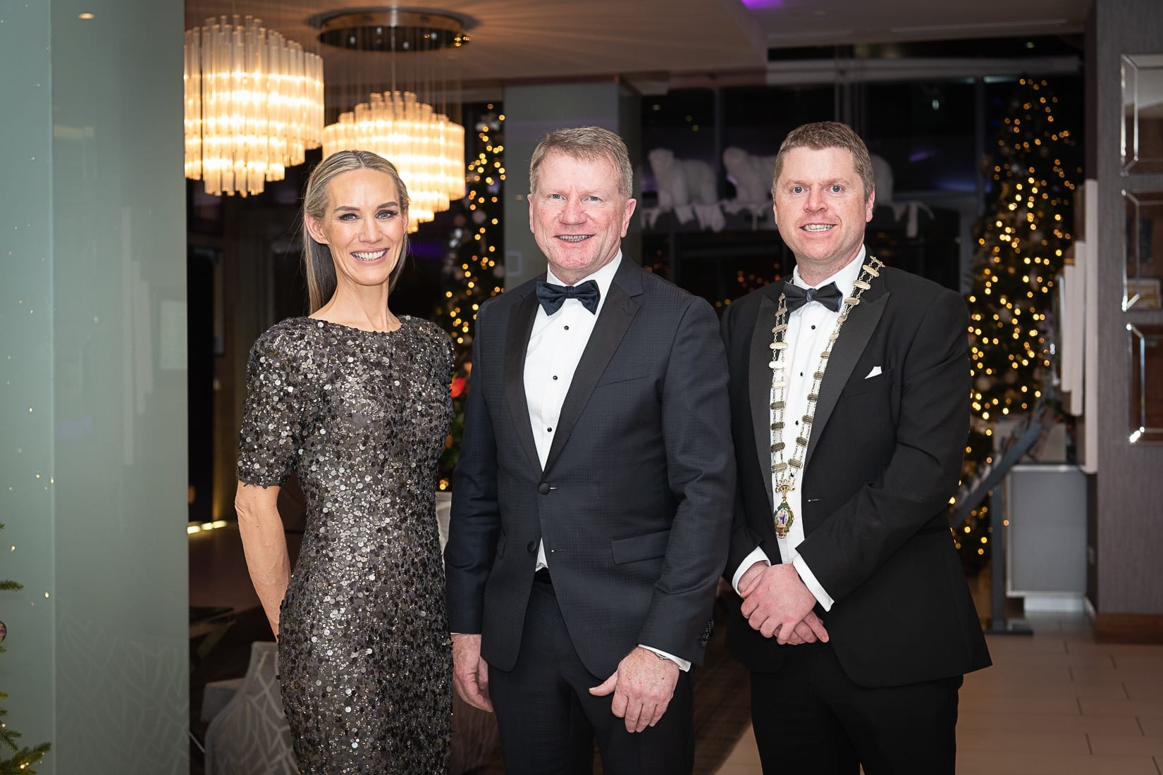 No repro fee-Limerick Chamber President’s Dinner
and Limerick Chamber Regional Business Awards 2019 which was held in the Strand Hotel on Friday 15th November /President Award/  - From Left to Right: Dee Ryan - CEO Limerick Chamber, Dr Hugh O’Donnell- WINNER / Ingenium Training and Consultancy, Eoin Ryan - President Limerick Chamber, 
Photo credit Shauna Kennedy
