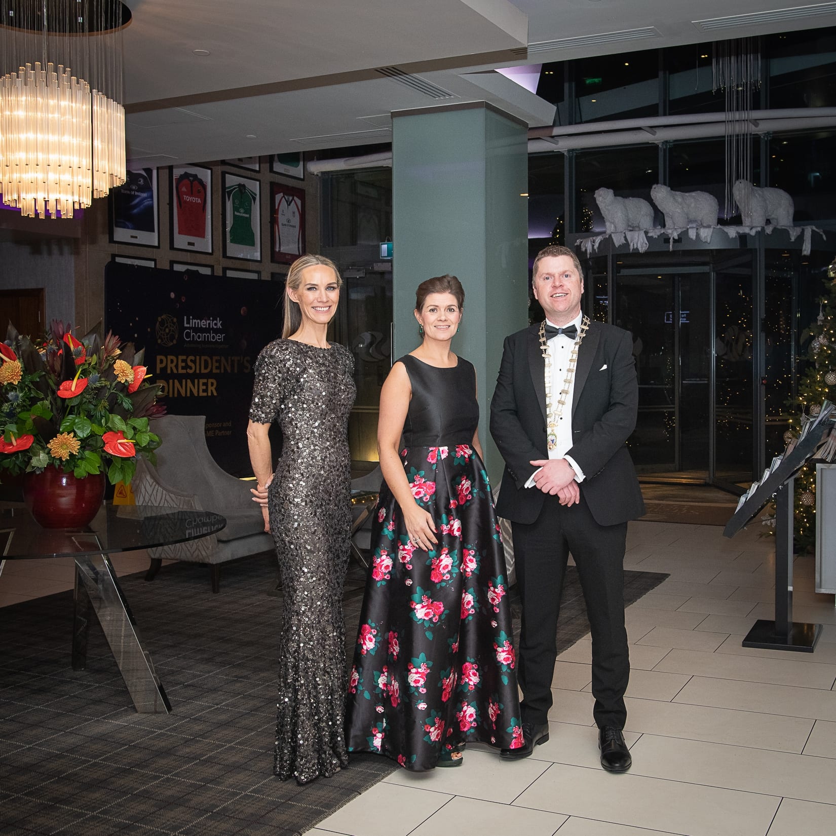 No repro fee-Limerick Chamber President’s Dinner
and Limerick Chamber Regional Business Awards 2019 which was held in the Strand Hotel on Friday 15th November - From Left to Right: Dee Ryan - CEO Limerick Chamber, Orlaith Borthwick - LIT, Eoin Ryan - President Limerick Chamber,
Photo credit Shauna Kennedy